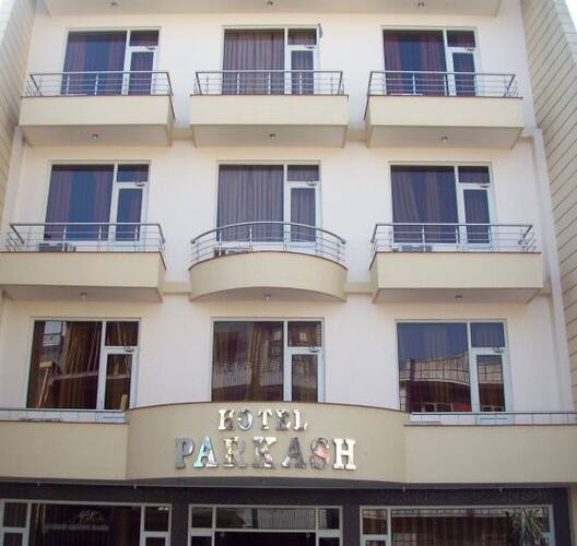 New Prakash Hotel, Katra 1
